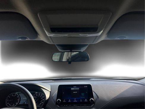 Used 2022 Nissan Sentra SV w/ Lighting Package image 19