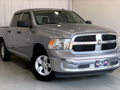 Used 2022 RAM 1500 Tradesman w/ Chrome Plus Package RWD image 34
