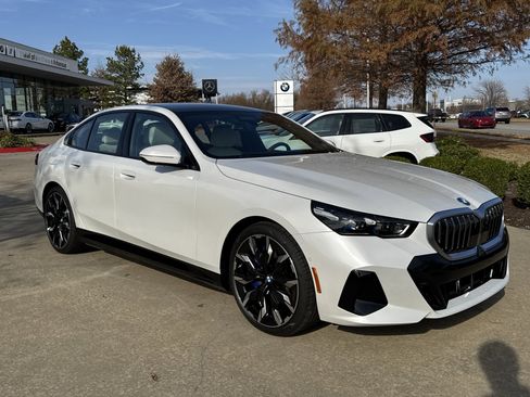 New 2026 BMW 550e xDrive w/ Executive Package AWD/4WD image 6