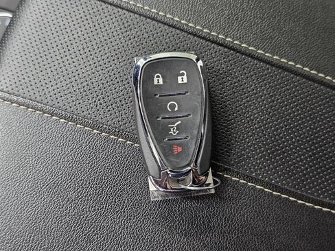 Used 2023 Chevrolet Traverse Premier AWD/4WD image 45
