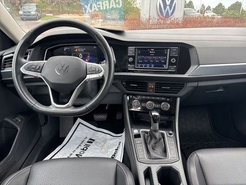 Certified 2024 Volkswagen Jetta SE FWD image 17