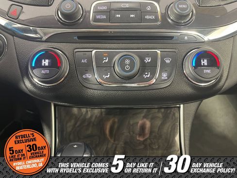 Used 2014 Chevrolet Impala LT Eco w/ Navigation Package image 38