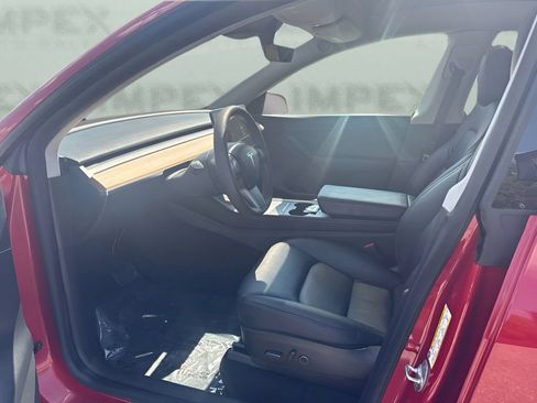 Used 2021 Tesla Model Y Long Range AWD/4WD image 5