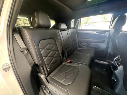 New 2026 Volkswagen Atlas Cross Sport SE AWD/4WD image 9