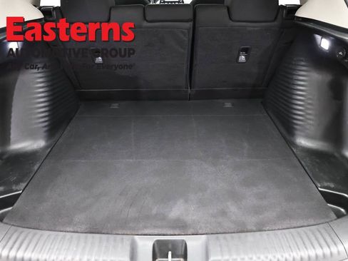 Used 2023 Honda HR-V LX image 9