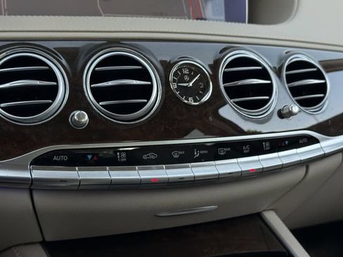 Used 2020 Mercedes-Benz S 560 4MATIC Sedan w/ Premium Package image 22