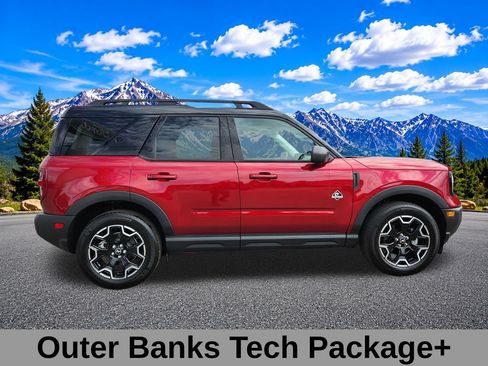 Used 2025 Ford Bronco Sport Outer Banks w/ Outer Banks Tech Package+ AWD/4WD image 3