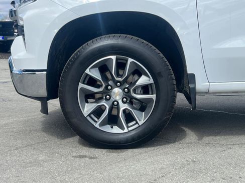 Certified 2025 Chevrolet Silverado 1500 LT image 11