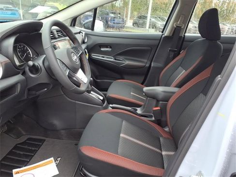 New 2025 Nissan Versa SR w/ Trunk Package image 5