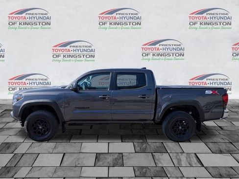 Used 2023 Toyota Tacoma SR5 w/ SX Package image 7