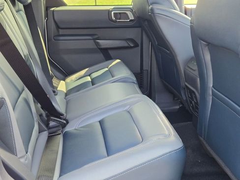 Used 2024 Ford Bronco Outer Banks image 10