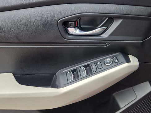 Certified 2025 Honda Accord LX image 28