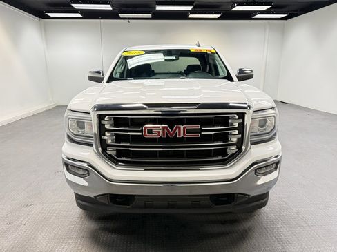 Used 2018 GMC Sierra 1500 SLT w/ SLT Premium Package image 9