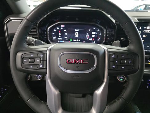Used 2025 GMC Sierra 1500 SLT w/ SLT Premium Plus Package AWD/4WD image 15