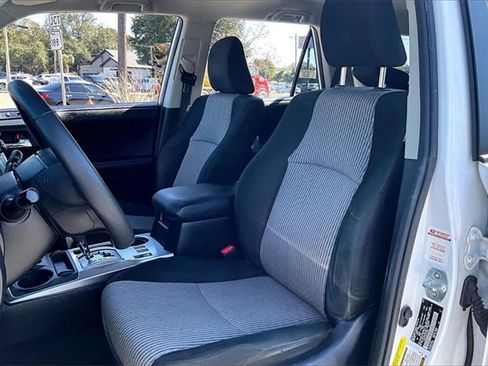 Used 2018 Toyota 4Runner SR5 image 18