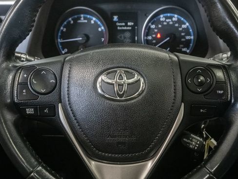 Used 2018 Toyota RAV4 XLE AWD/4WD image 15