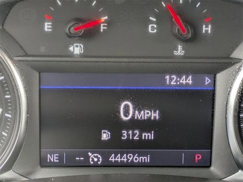 Used 2024 GMC Terrain SLT image 16