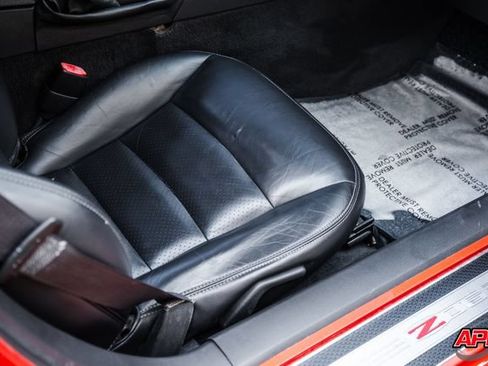 Used 2011 Chevrolet Corvette Z06 w/ Z06 Carbon Fiber Package RWD image 68