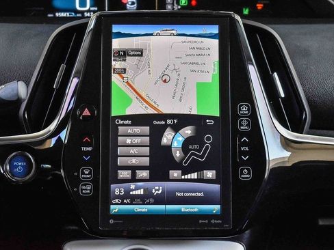 Used 2017 Toyota Prius Prime Premium image 12