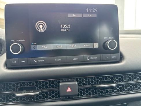 Used 2025 Honda HR-V LX image 15