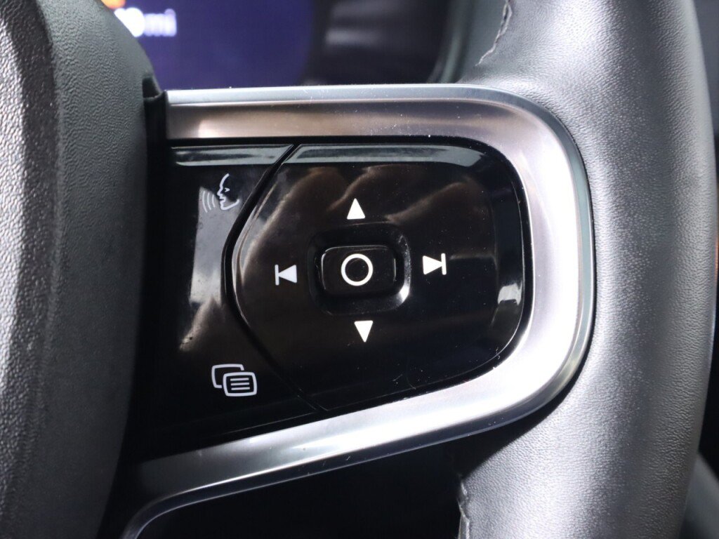 Used 2022 Polestar Polestar 2 w/ Performance Package AWD/4WD image 13