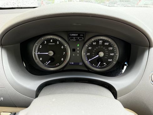 Used 2011 Lexus ES 350 image 19