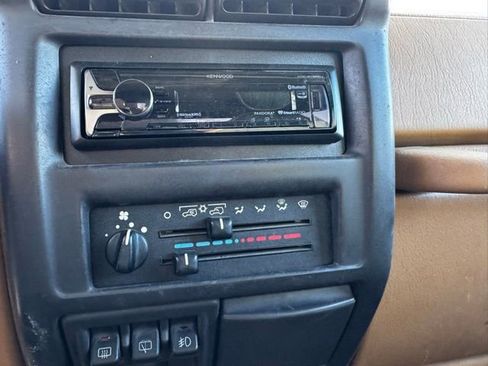 Used 1998 Jeep Wrangler Sahara image 12