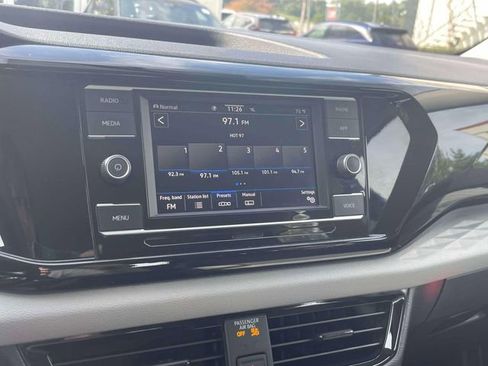 Used 2022 Volkswagen Taos S image 26