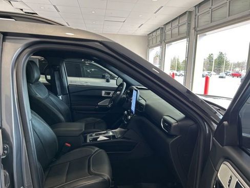 Used 2022 Ford Explorer ST w/ Equipment Group 401A AWD/4WD image 20