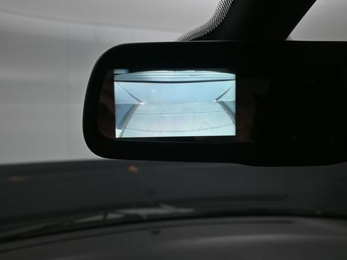 Used 2020 Dodge Journey SE w/ SE Popular Equipment Group image 3