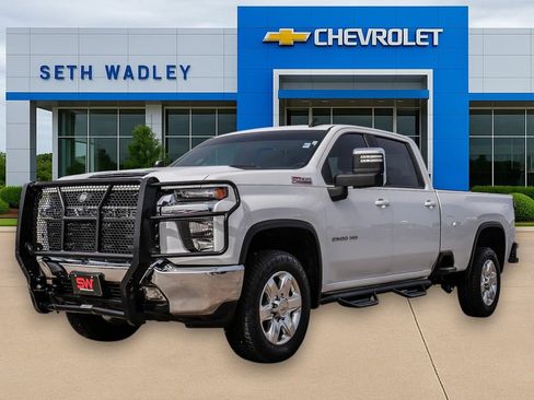 Used 2023 Chevrolet Silverado 2500 LT w/ Convenience Package image 3
