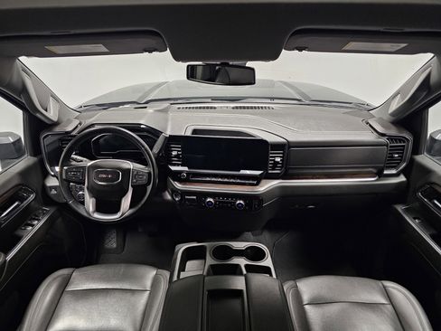 Used 2024 GMC Sierra 2500 SLT image 13