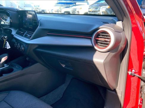 Certified 2025 Chevrolet Trax RS w/ Driver Confidence Package image 19