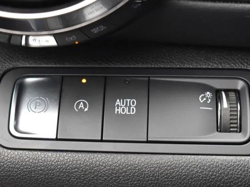 Used 2025 Chevrolet Equinox LT image 22