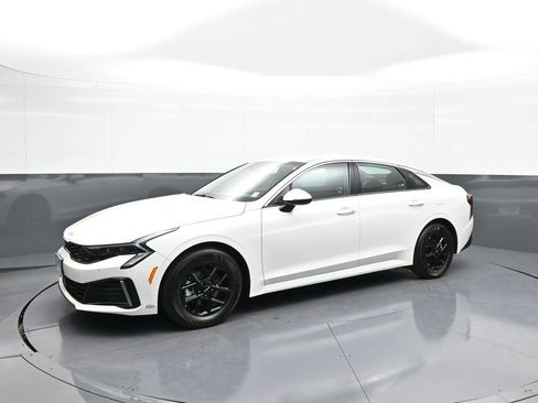 Certified 2025 Kia K5 LXS image 10