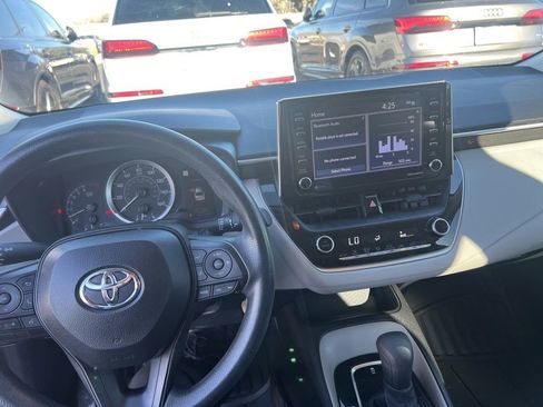 Used 2021 Toyota Corolla LE w/ Carpet Mat Package (TMS) image 7