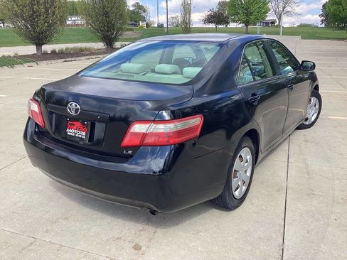 Used 2007 Toyota Camry LE FWD image 4