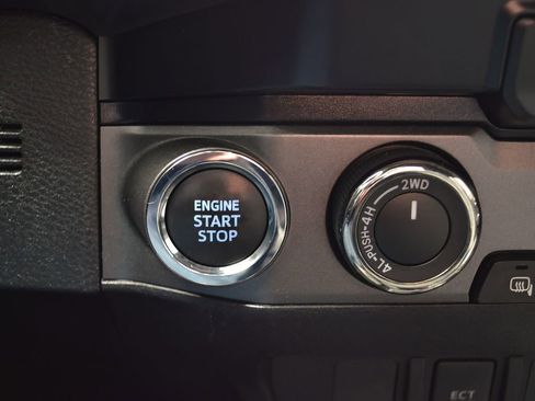 Used 2023 Toyota Tacoma TRD Sport image 12