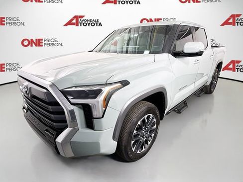Certified 2025 Toyota Tundra Limited AWD/4WD image 3