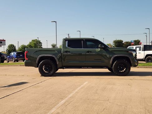Used 2023 Toyota Tundra Limited AWD/4WD image 7