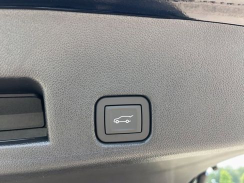 New 2026 Chevrolet Traverse LT w/ Driver Confidence Package image 8