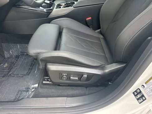 Certified 2025 BMW X3 xDrive30i w/ Premium Package image 18