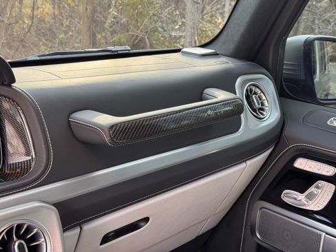 Used 2025 Mercedes-Benz G 63 AMG 4MATIC image 39