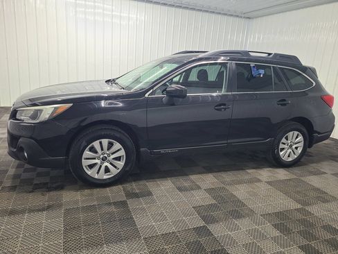 Used 2018 Subaru Outback 2.5i Premium AWD/4WD image 8
