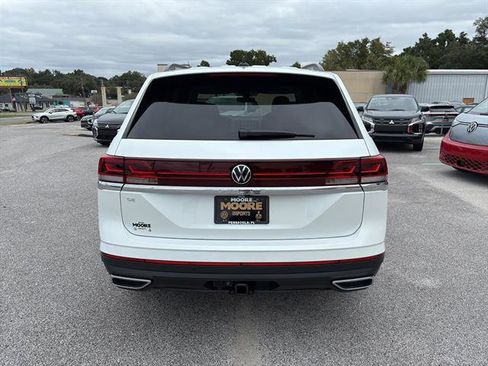 New 2026 Volkswagen Atlas SE FWD image 4