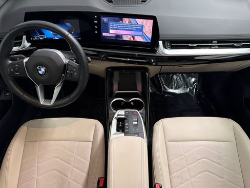Used 2025 BMW X1 xDrive28i w/ Convenience Package image 16
