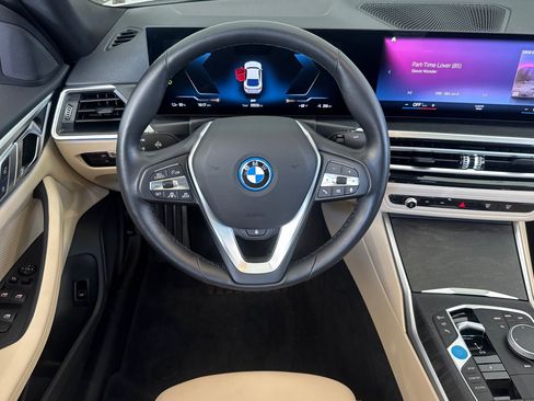 Used 2023 BMW i4 eDrive35 RWD image 28