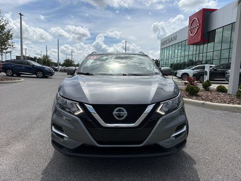 Used 2022 Nissan Rogue Sport SL AWD/4WD image 2