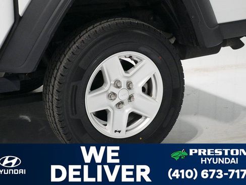 Used 2020 Jeep Gladiator Sport w/ Quick Order Package 24S image 29