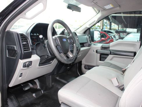 Used 2017 Ford F150 XL w/ Equipment Group 101A Mid AWD/4WD image 12